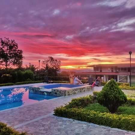 Finca Hotel Heron Quimbaya Bagian luar foto